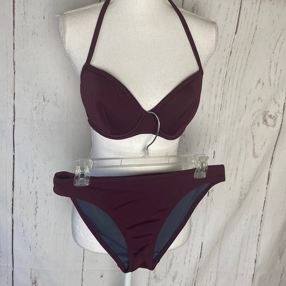 Victoria Secret swimsuit - Picture 1 of 6